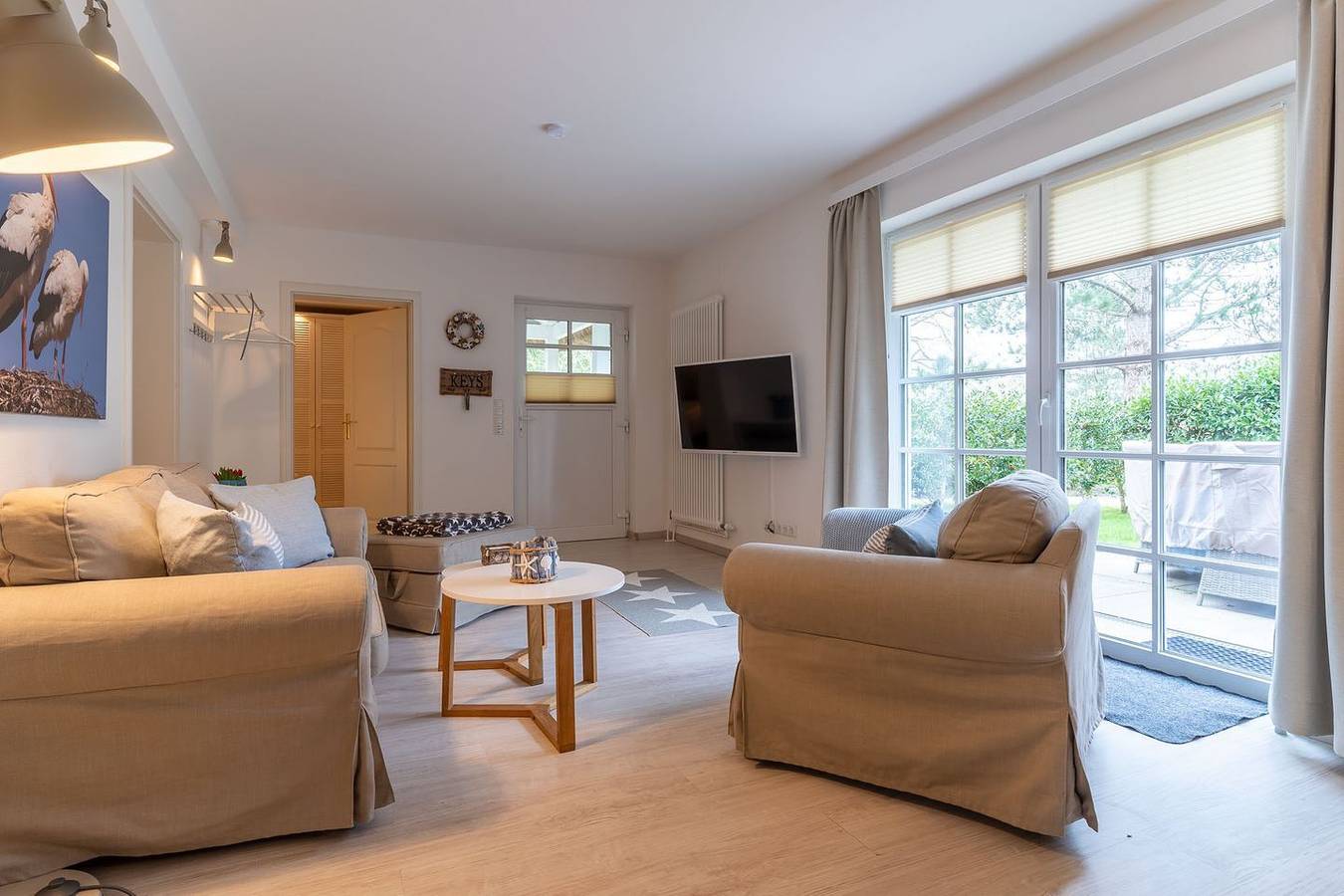 Ganze Wohnung, Moderne Ferienwohnung mit barrierefreiem Zugang und traumhaftem Gartenblick in St. Peter-Ording, Eiderstedt