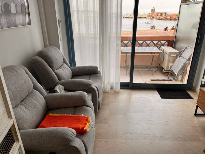 Ferienwohnung für 2 Personen, mit Terrasse in Théoule-sur-Mer - 2