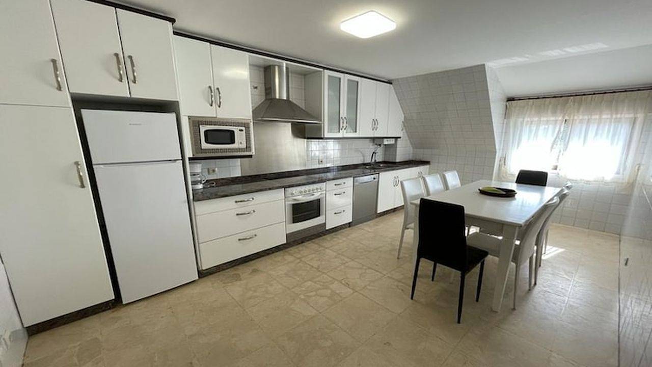 Entire holiday apartment, Ferienwohnung für 8 Personen (150 m²) in Sanxenxo in Portonovo, Sanxenxo