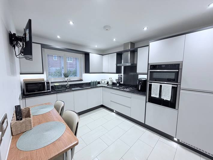 Luxury House - Sleeps 6 - near Nec, Parking in Meriden, Solihull