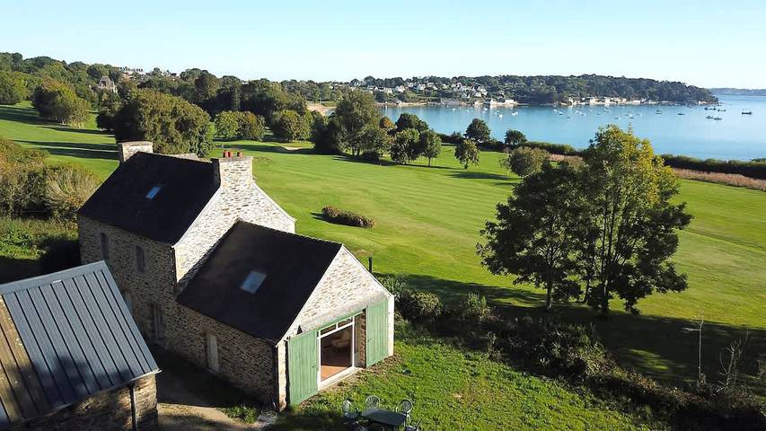 Maison de vacances pour 9 personnes, avec Vue sur l’océan et Jardin à Carantec
