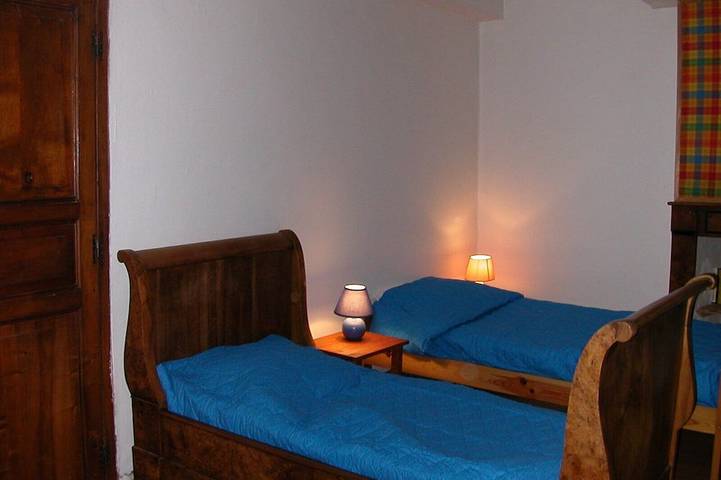 Location de vacances pour 10 personnes, avec terrasse à Sazos - 4