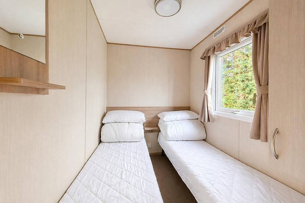 Homely 8 berth caravan at Southview Park in Skegness in Skegness, Lincolnshire