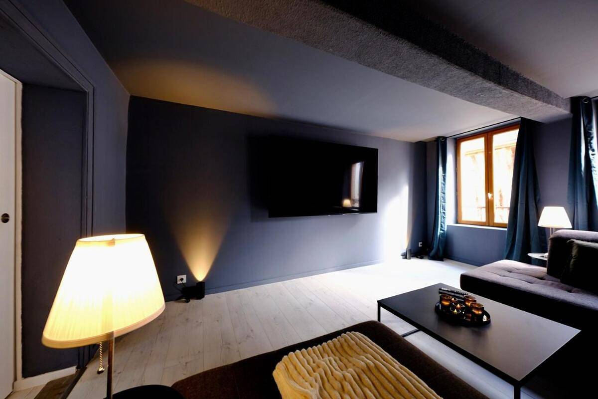 Appartement entier, One-Bedroom Apartment in Verneuil-sur-Avre, Région d'Évreux