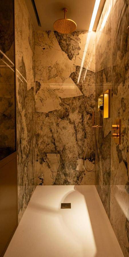 Location de vacances pour 2 personnes, avec piscine ainsi que jardin et vue dans Porte-de-Savoie - 4