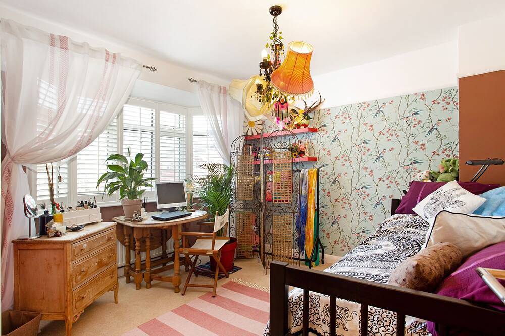 Exceptional 5 Bed House in London Borough of Kingston in Kingston upon Thames, London