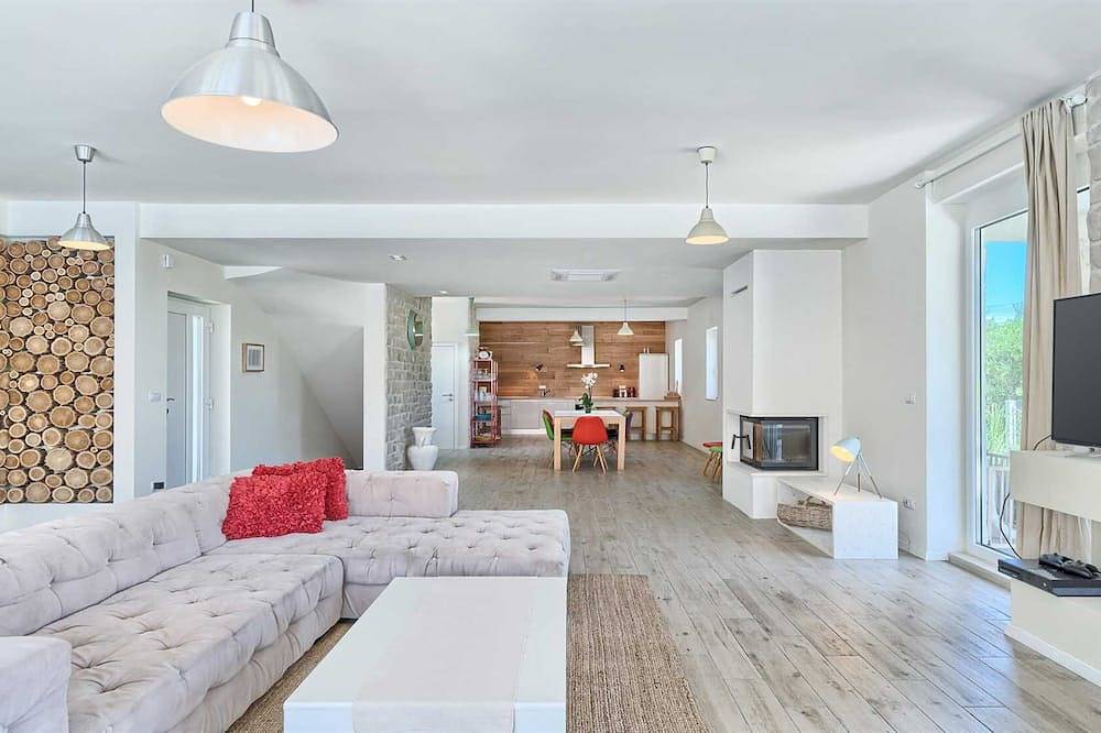Villa Caprice – mit beheiztem Pool und Spa für 10 Gäste auf der Insel Hvar in Pitve, Hvar