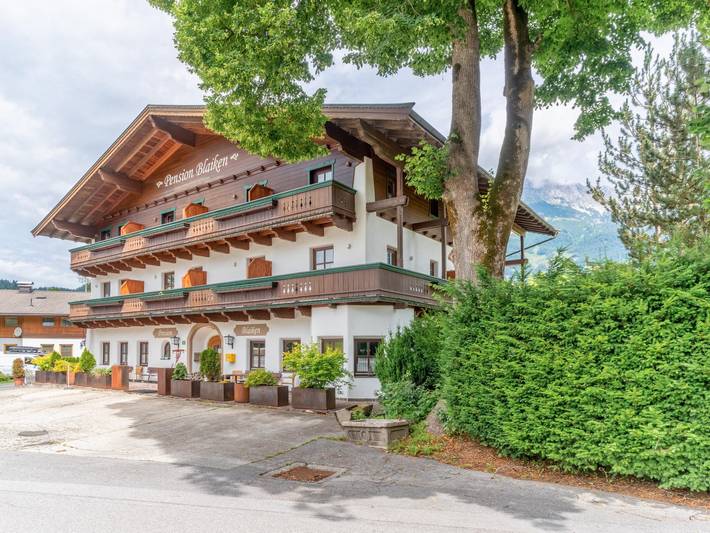 Ferienhaus für 26 Personen, mit Garten und Balkon in Wilder Kaiser