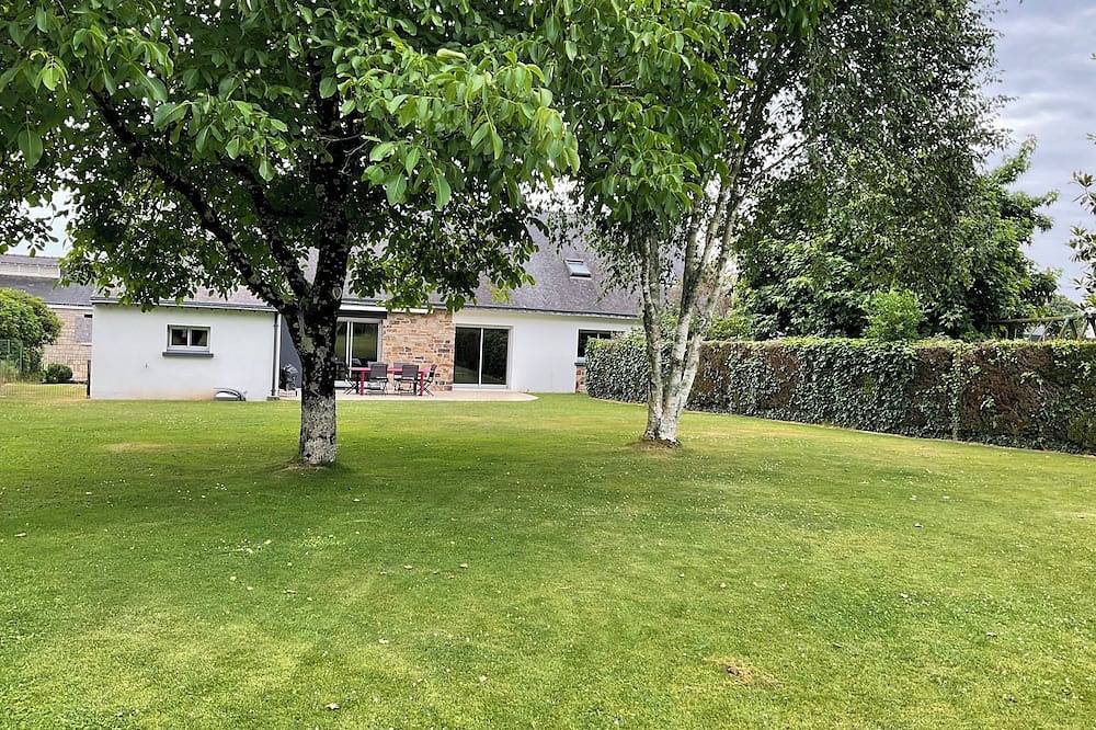 Ty Nouchka. Ground Floor House.On 1300M2 Of Greenery Morbihan Pluvigner. in Pluvigner, Lorient und Umgebung