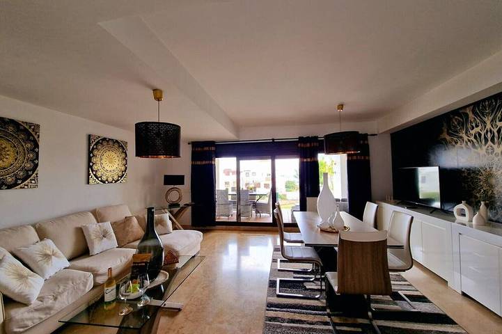 Finca für 8 Personen, mit Terrasse und Pool sowie Garten in San Roque