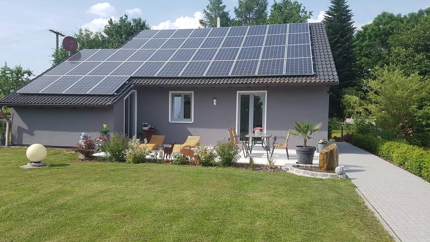 Ferienwohnung für 3 Personen, mit Balkon und Balkon/Terrasse sowie Terrasse und Garten im Fichtelgebirge