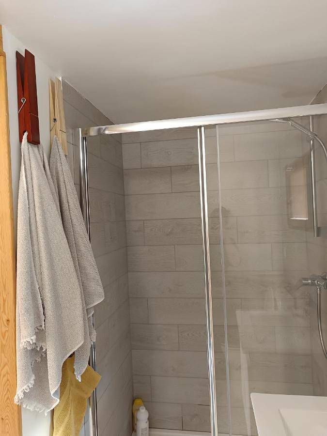 Chambre d’hôte pour 2 personnes, avec jardin et vue ainsi que piscine et terrasse, animaux acceptés dans Parc naturel régional des Préalpes d'Azur - 4