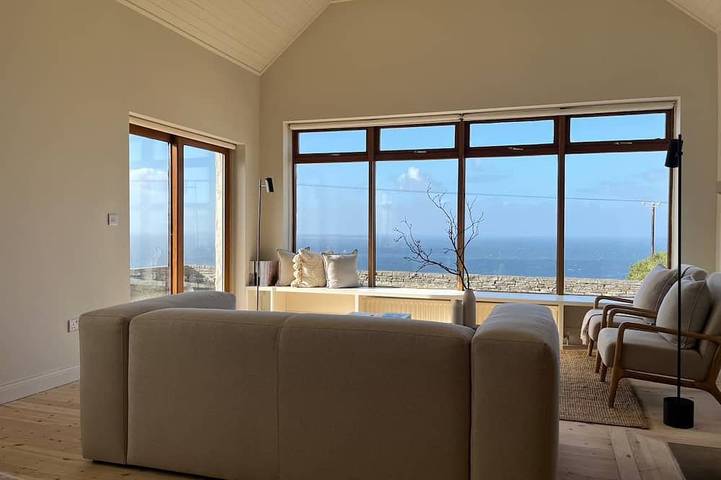 Cottage for 6 people, with terrace, with pets in County Clare