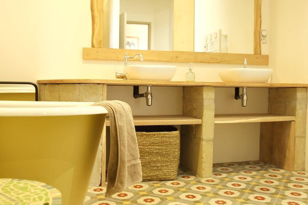 Gîte au Calme Près de Toulouse, Auch. Jeux Pour Enfants et Ados. Idéal Familles in Monferran-Savès, Gers