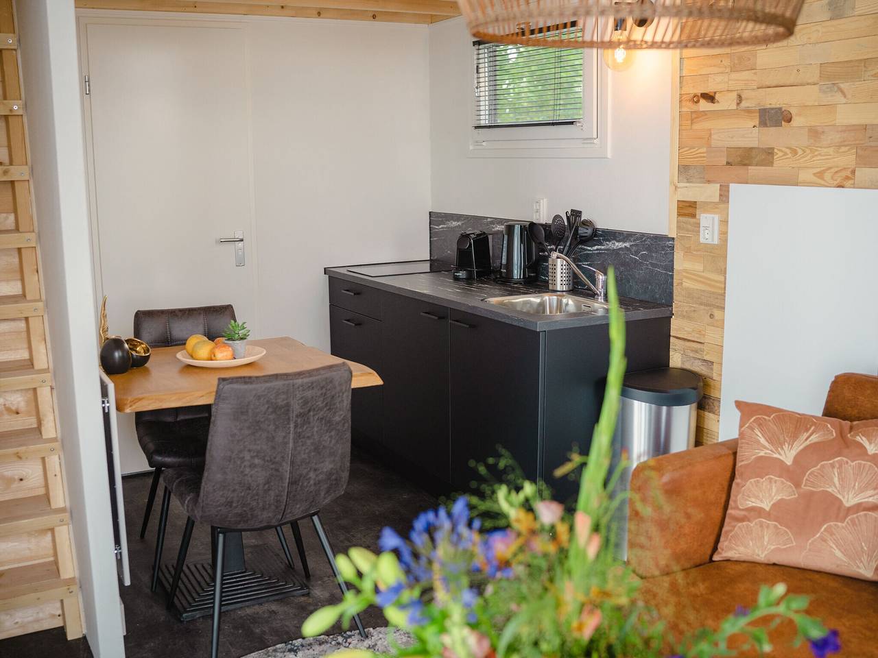 Tiny House am Wasser in den Niederlanden in Maurik, Betuwe