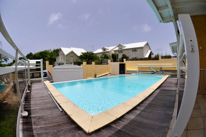 Gîte pour 2 personnes, avec vue ainsi que jardin et piscine dans Plage de Petit-Havre - 2