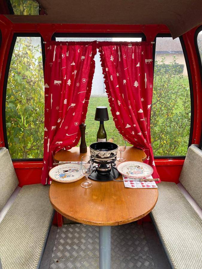 Location de vacances pour 3 personnes, avec vue et jardin à Port-Valais - 2