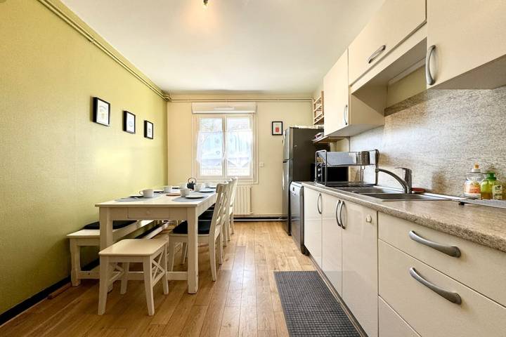 Location de vacances pour 6 personnes, avec jardin et balcon, adapté aux familles dans Plage de Port Fontaine-Lomener - 2