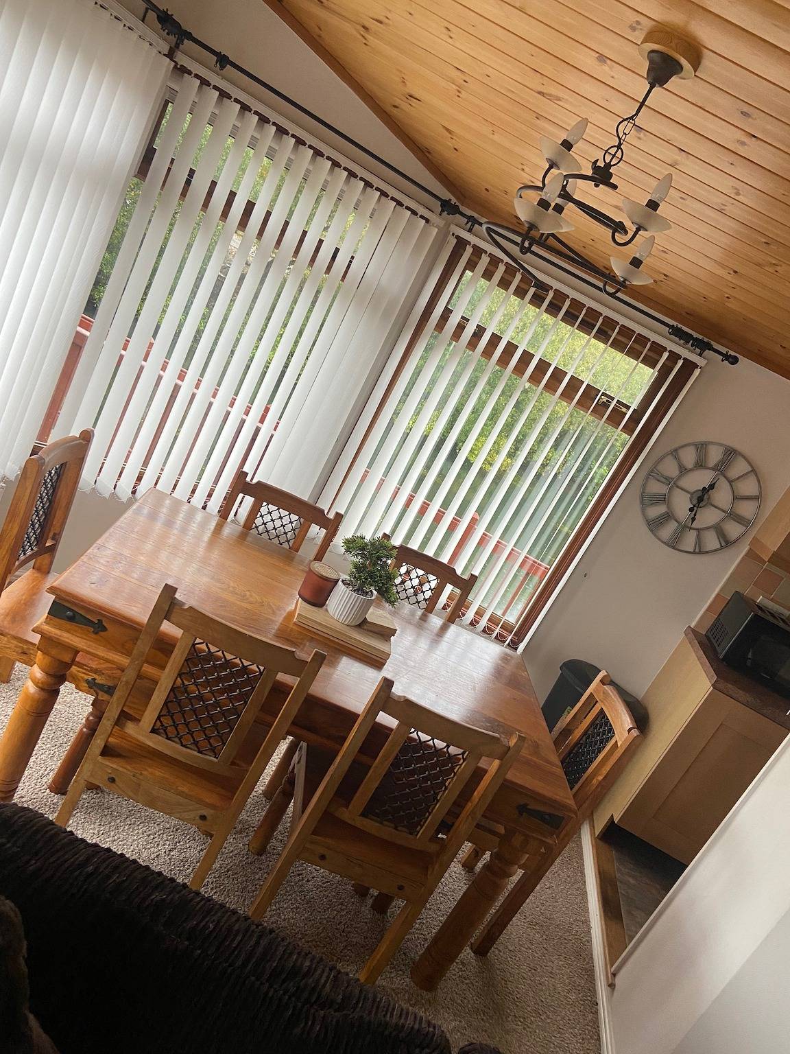 Kingfisher Cosy Lakeside Lodge in Carnforth, Lancashire
