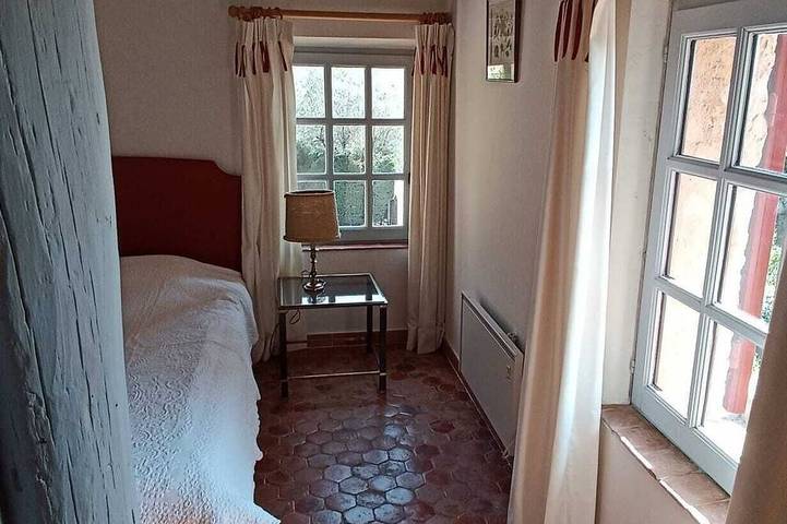 Authentic Mas in the middle of a magnificent property. Impressive view. in Cabris, Mittelmeerküste (Frankreich)