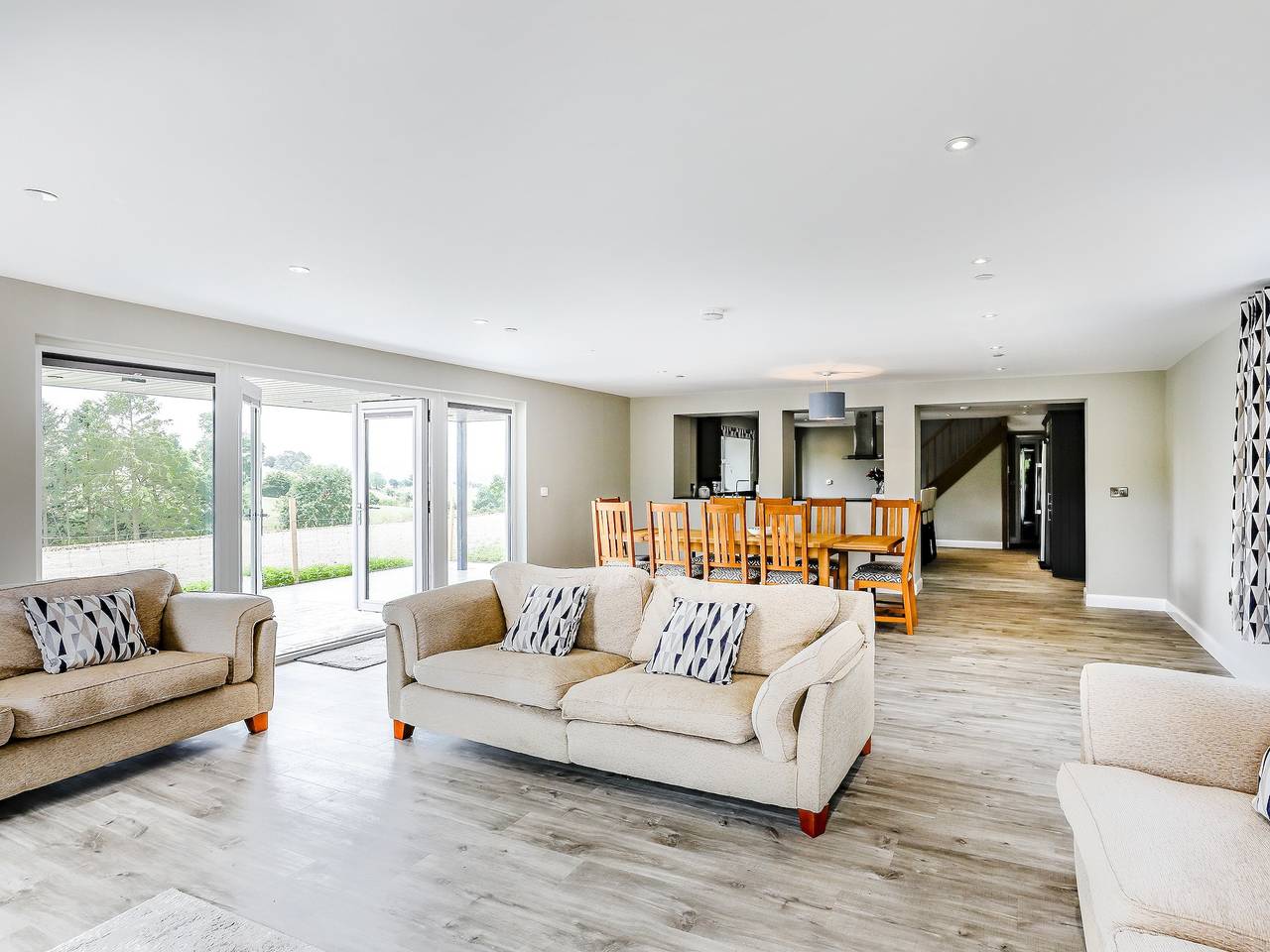 Upper Bryn Y Groes in Powys