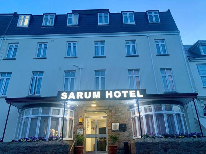 Location de vacances pour 6 personnes, avec jardin et piscine, animaux acceptés dans Saint-Hélier - 2