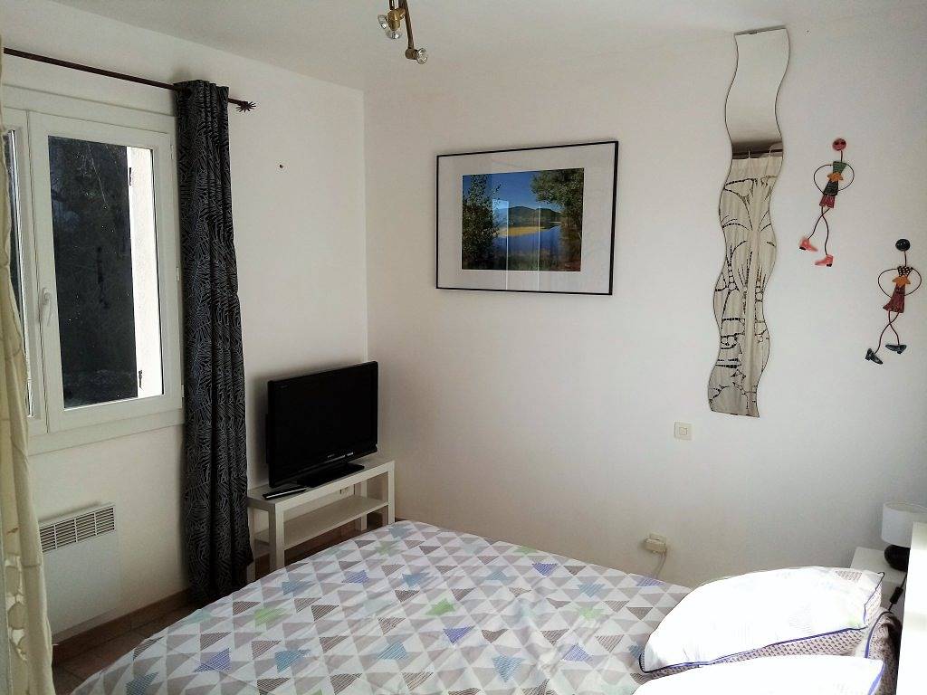 Chambres d'hôtes sur jardin, chez Aurore et Laurent - Chambres in Montarnaud, Région de Lodève