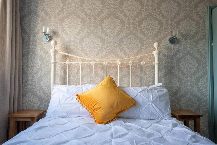 Bed and breakfast for 2 people, with view and garden in Lyme Regis