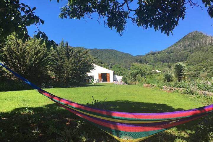 Cottage for 6 people, with hot tub and garden as well as terrace - 1