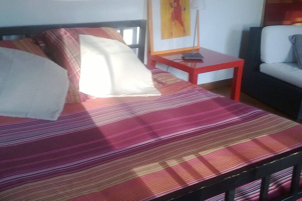 Das Zimmer Von Meunier swimming pool in Laiz, Bourg-en-Bresse und Umgebung