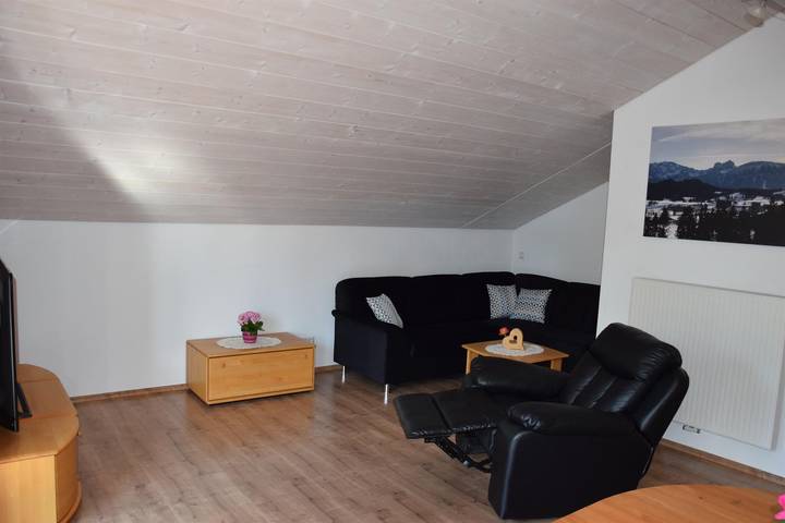 Ganze Ferienwohnung, Ferienwohnung, Dusche, Wc, 1 Schlafraum in Seeg, Bayerisch Schwaben