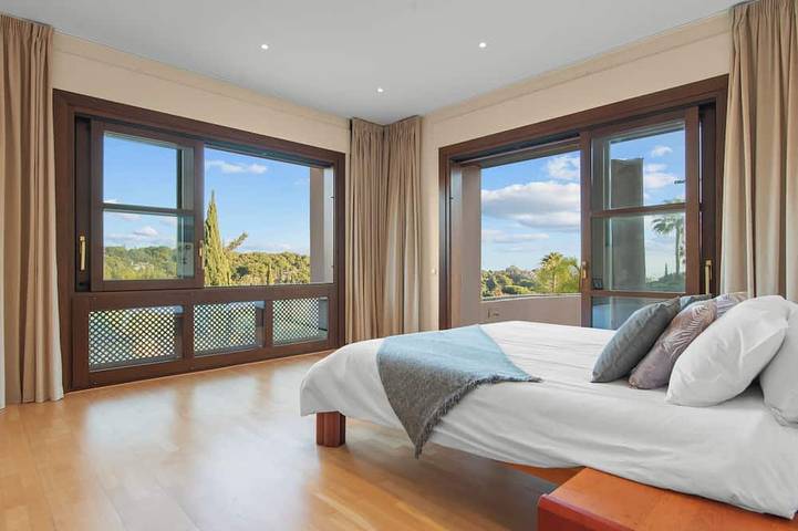 Luxury Villa Robledal in Marbella by Mabiente Properties in Las Chapas, Marbella
