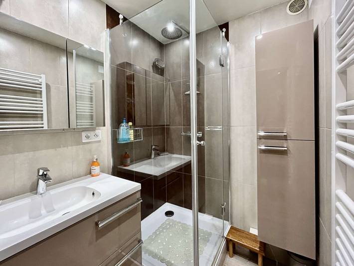 Apartamento entero, Estudio renovado, 4 plazas, cerca de pistas y tiendas in La Salle les Alpes, Serre Chevalier