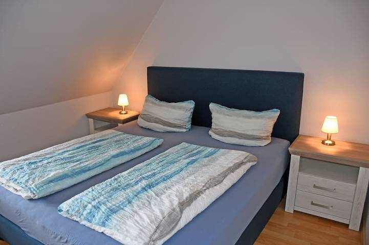 Cottage für 4 Personen, mit Garten und Balkon in Middelhagen - 2