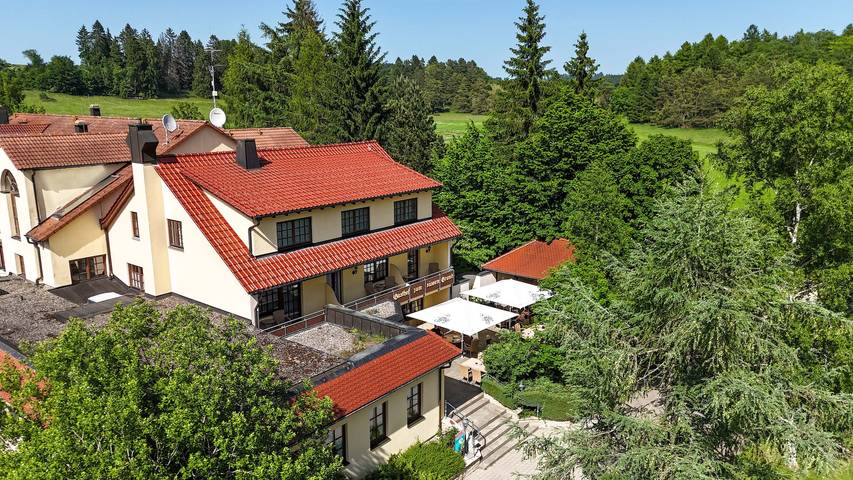 Hotel Gasthof Süßer Grund - Doppelzimmer mit Terrasse in Albstadt, Neckar-Alb