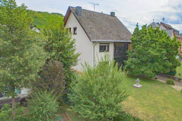Ferienwohnung für 2 Personen, mit Terrasse und Garten in Zeltingen-Rachtig