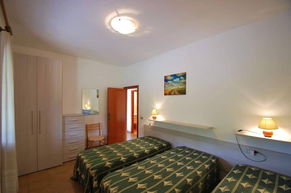 Villetta \"Mimosa\" close to the beach, nice private garden, air conditioning in Naregno, Elba