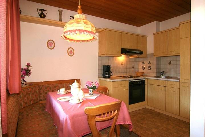 Hütte für 4 Personen, mit Garten, mit Haustier im Berchtesgadener Land - 3