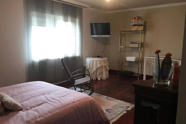 Villa con piscina en zona apacible in Villanueva de Arosa, Rias Baixas