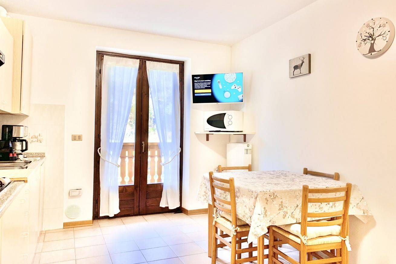 Ganze Wohnung, Casa Lucia Duplex Plus nur 100 mt vom See in Pieve di Ledro, Ledro