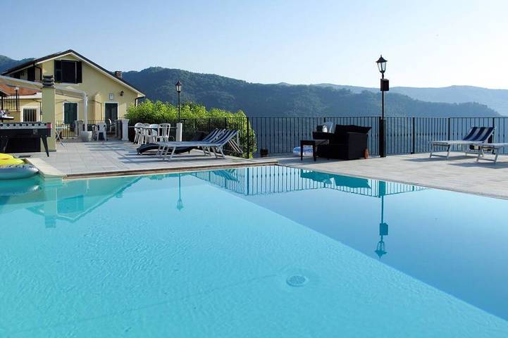 Appartamento vacanze per 4 persone, con terrazza e piscina nonché idromassaggio - 1