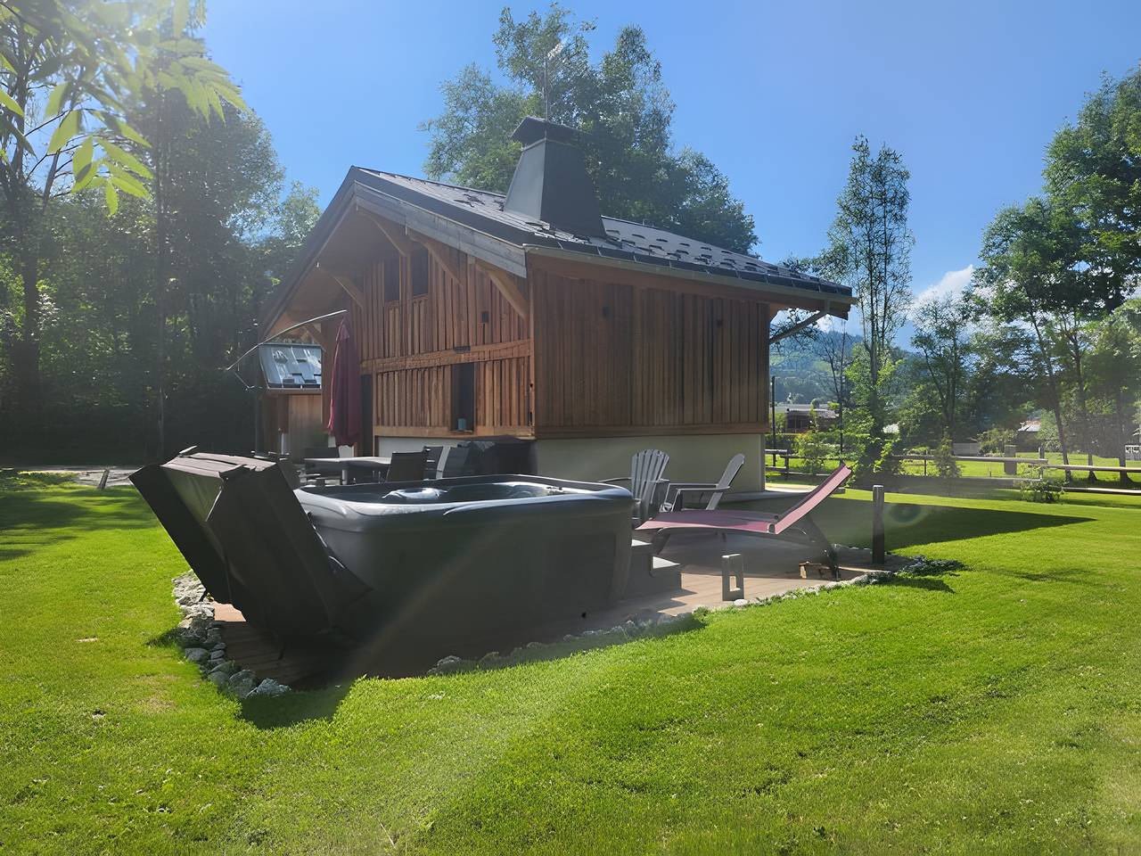 Chalet "Pierre d'Anatase" mit Bergblick, Terrasse, Garten und Wlan in Saint-Gervais-les-Bains, Pays du Mont-Blanc