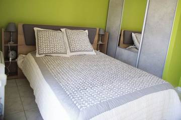 Gîte pour 8 Personnes dans Le Château-d'Oléron, Île d'Oléron, Photo 2