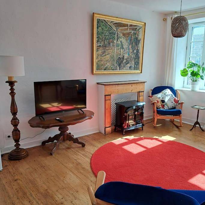 Appartement entier, Lumière et Confort en Centre Ville in Huelgoat, Région de Châteaulin