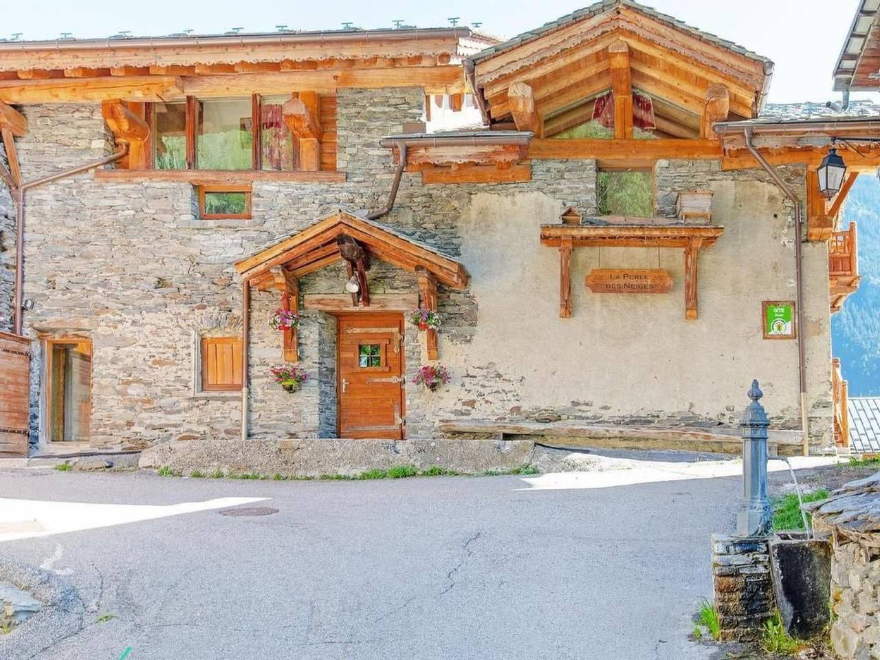 **Apartment mit Bergblick, Balkon, Sauna und Skigebietnähe** in Villaroger, Albertville und Umgebung