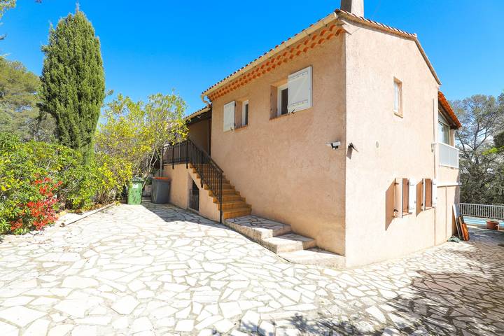 Villa pour 7 personnes, avec jardin et piscine à Fréjus - 3