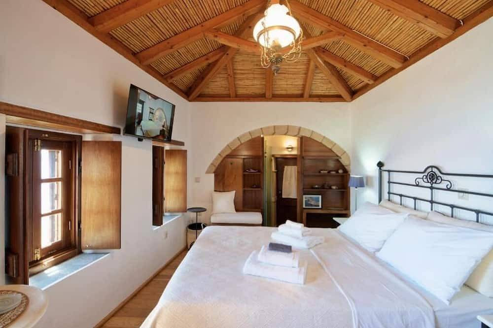 Ganze Wohnung, Charming Stay with Stunning Views-Nama – Monolithos Inn in Monemvasia, Peloponnes