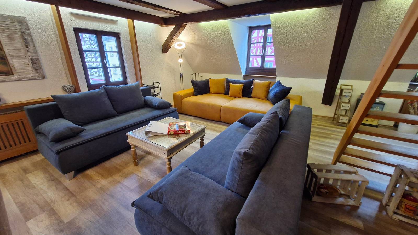 Ganze Wohnung, Ferienwohnung "Burgblick" (Dg Links)  mit Aussicht zur Burg sowie kostenlosem Wi-Fi in Pottenstein, Frankenalb
