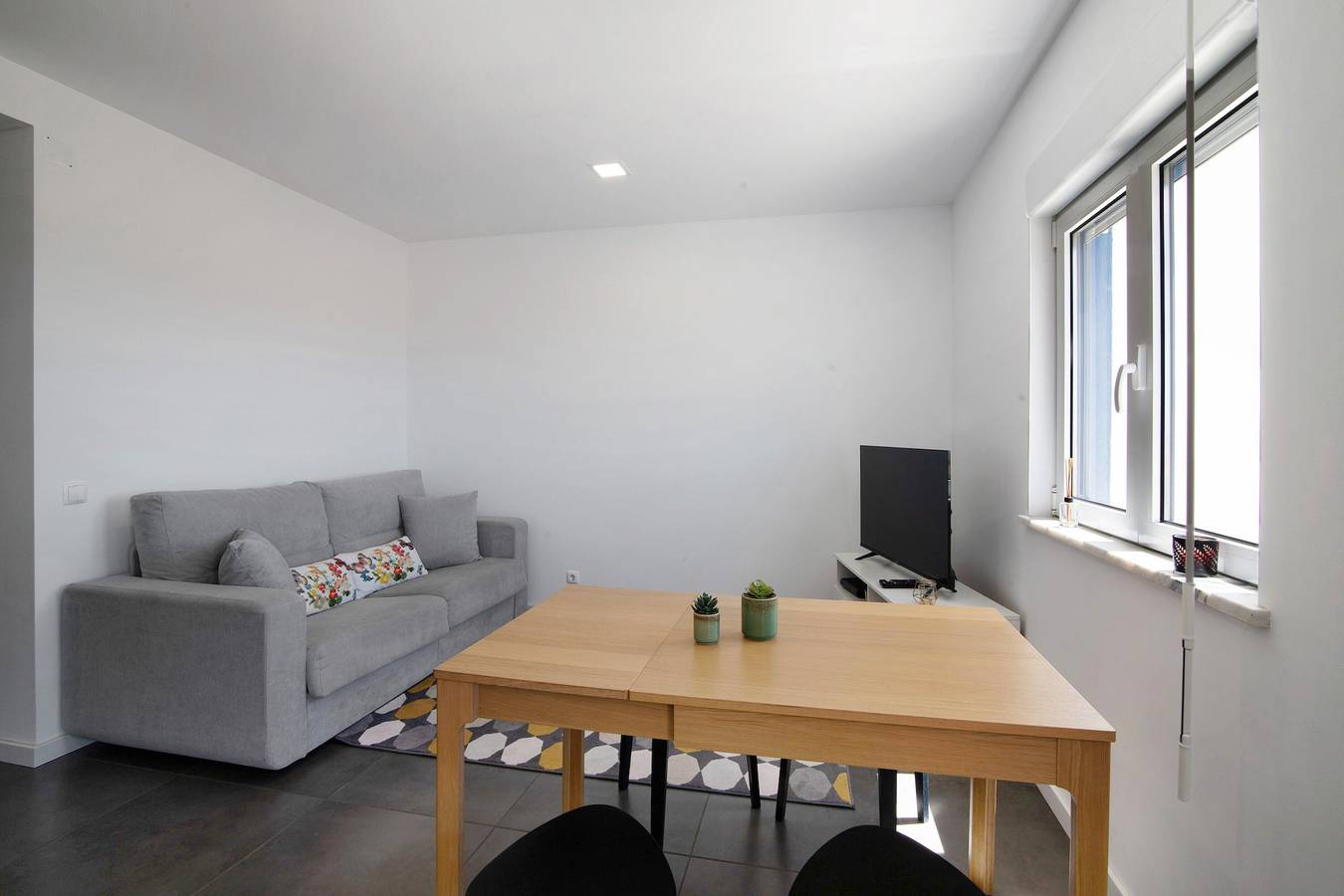 Appartement entier, Appartement Sunshine avec vue sur la mer, balcons et Wi-Fi. in Armação de Pêra (costa), Armação de Pera