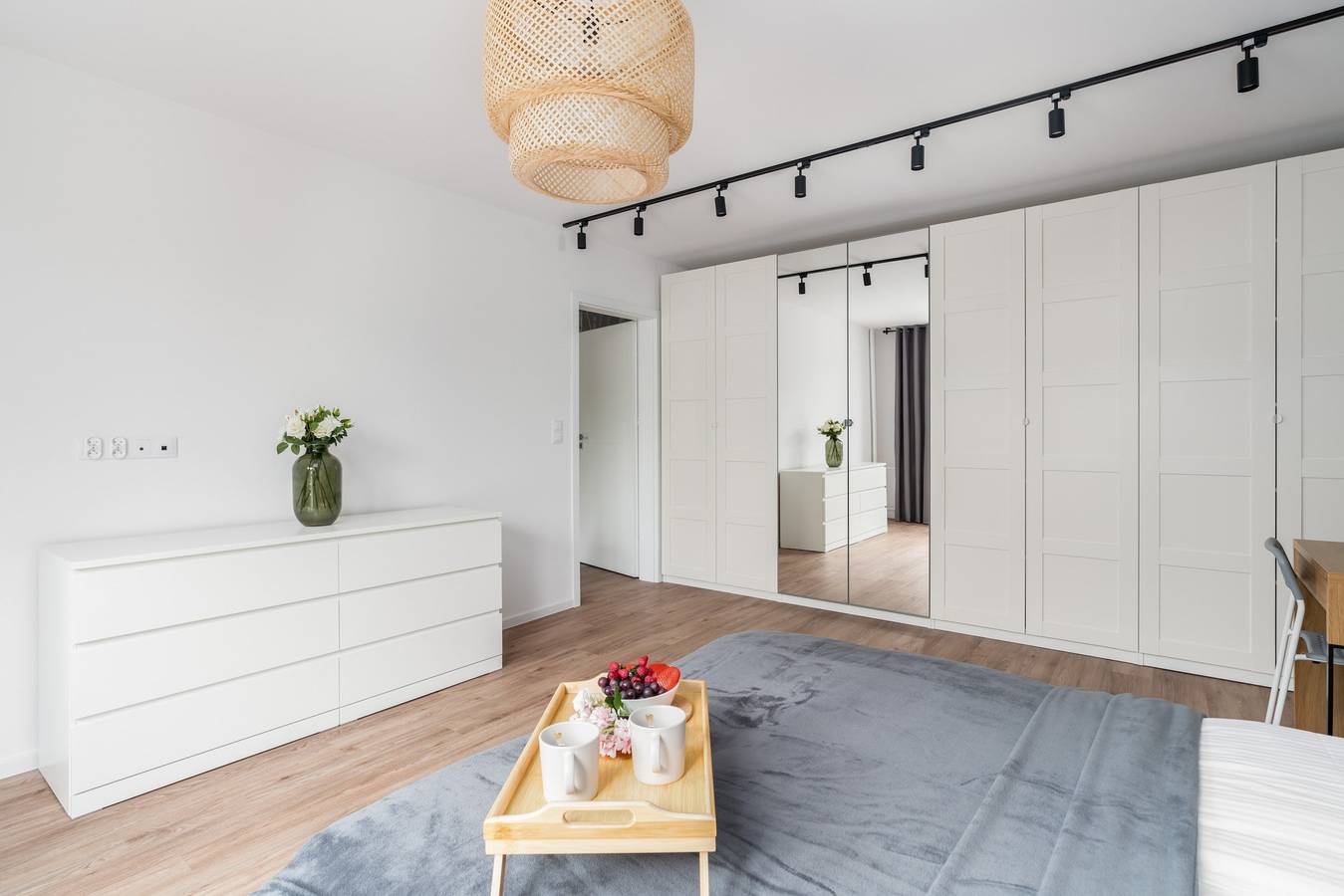 Ganze Wohnung, Stylish Apartment with Balcony | Workspace in Posen, Großpolen